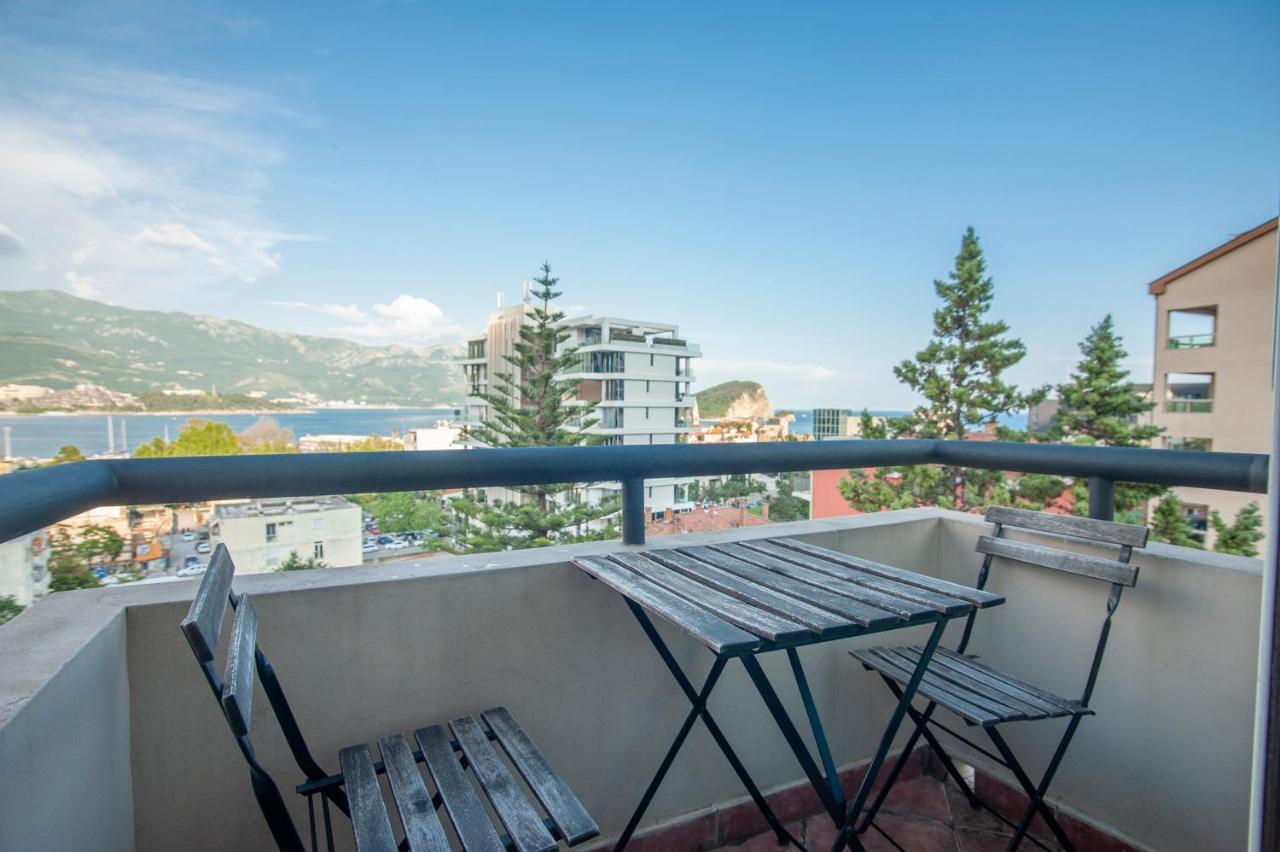 Apartments And Rooms Teona Budva Exteriör bild