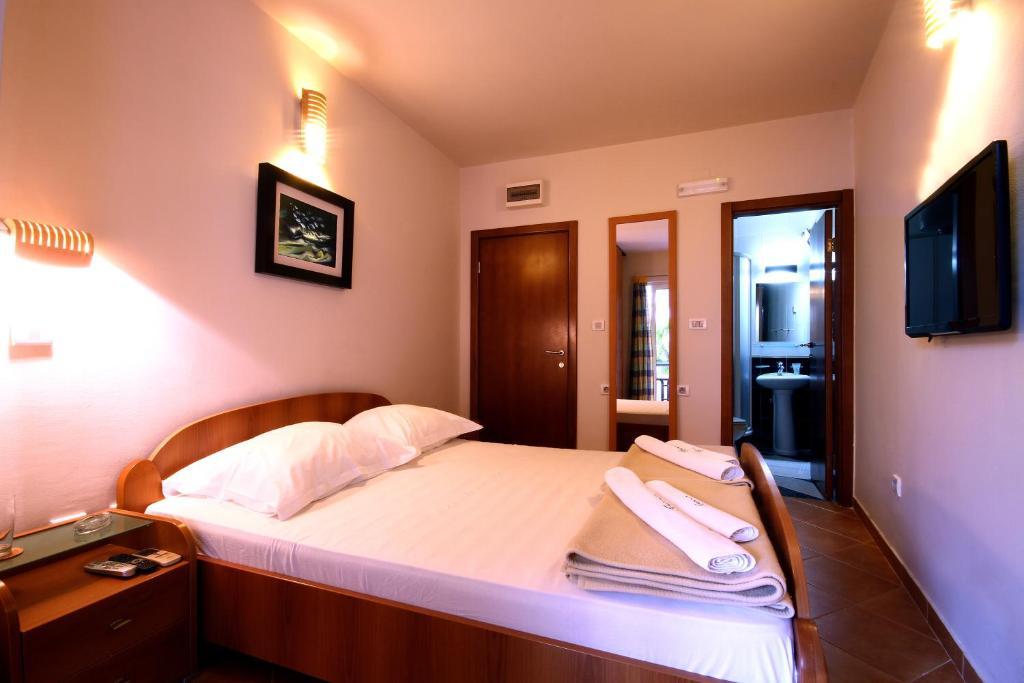 Apartments And Rooms Teona Budva Rum bild
